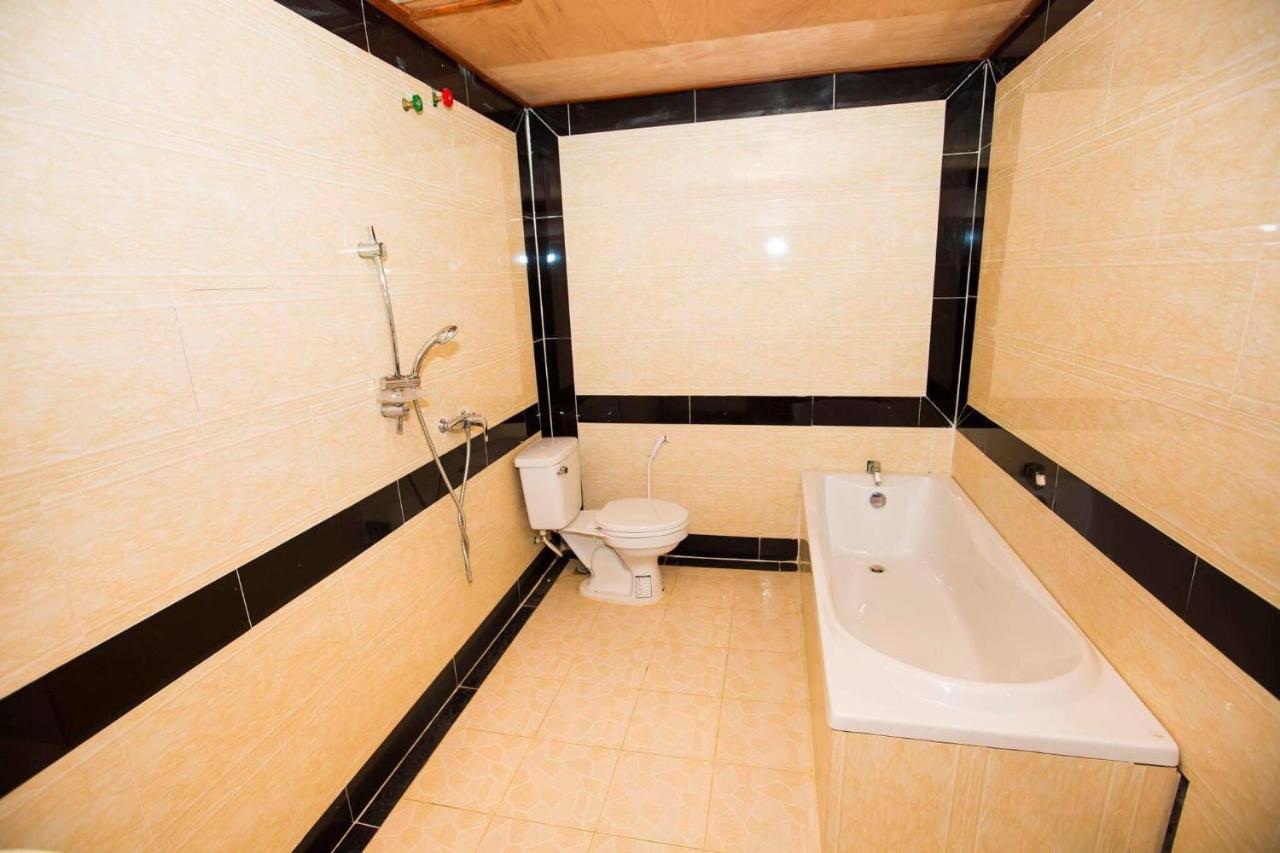 Ly Meng Hotel バッタンバン エクステリア 写真